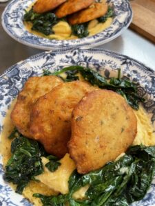 plat de morue de la semaine : galettes de morue et purée de pois chiche