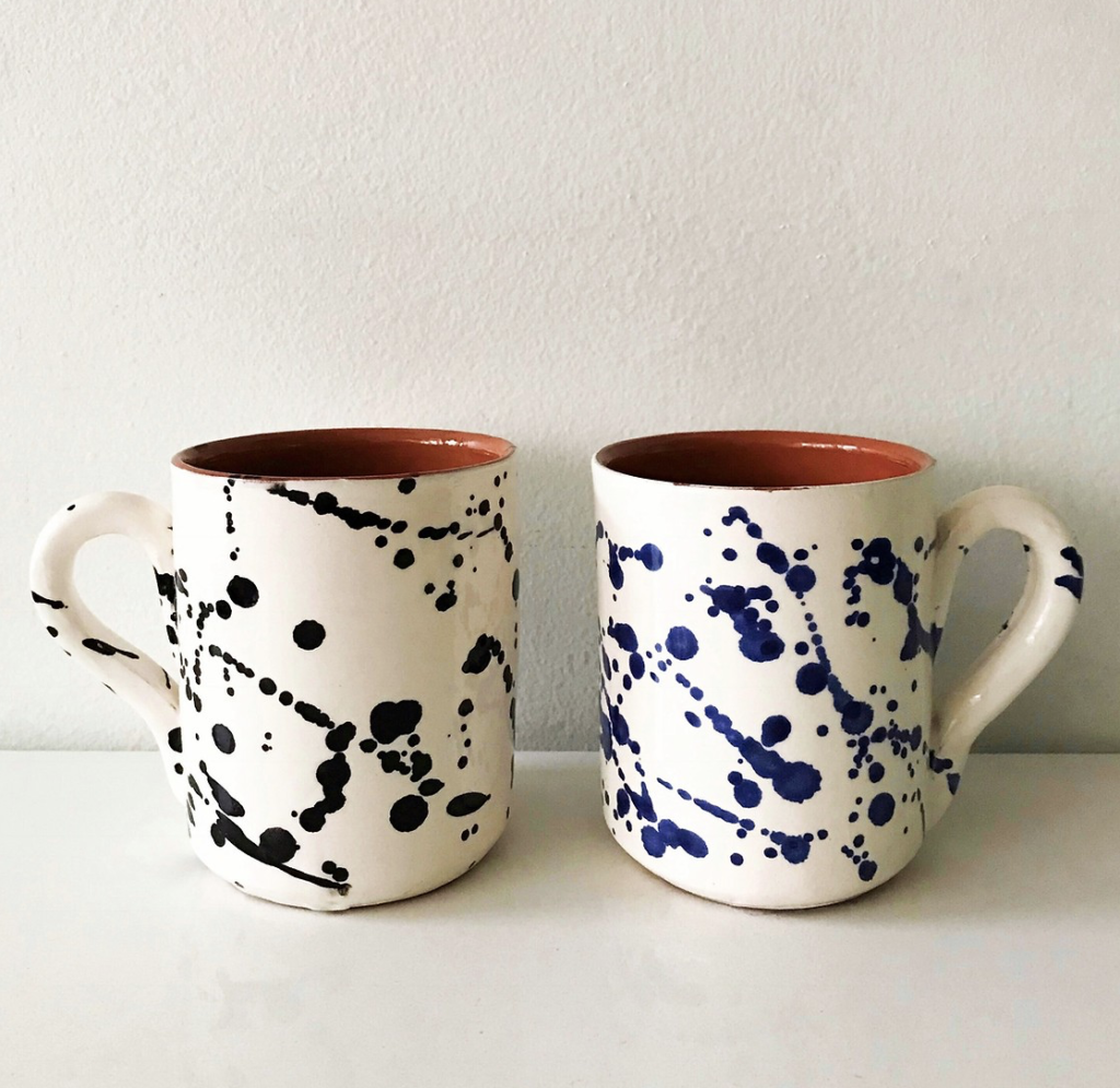 Mug blanc avec tâches noir