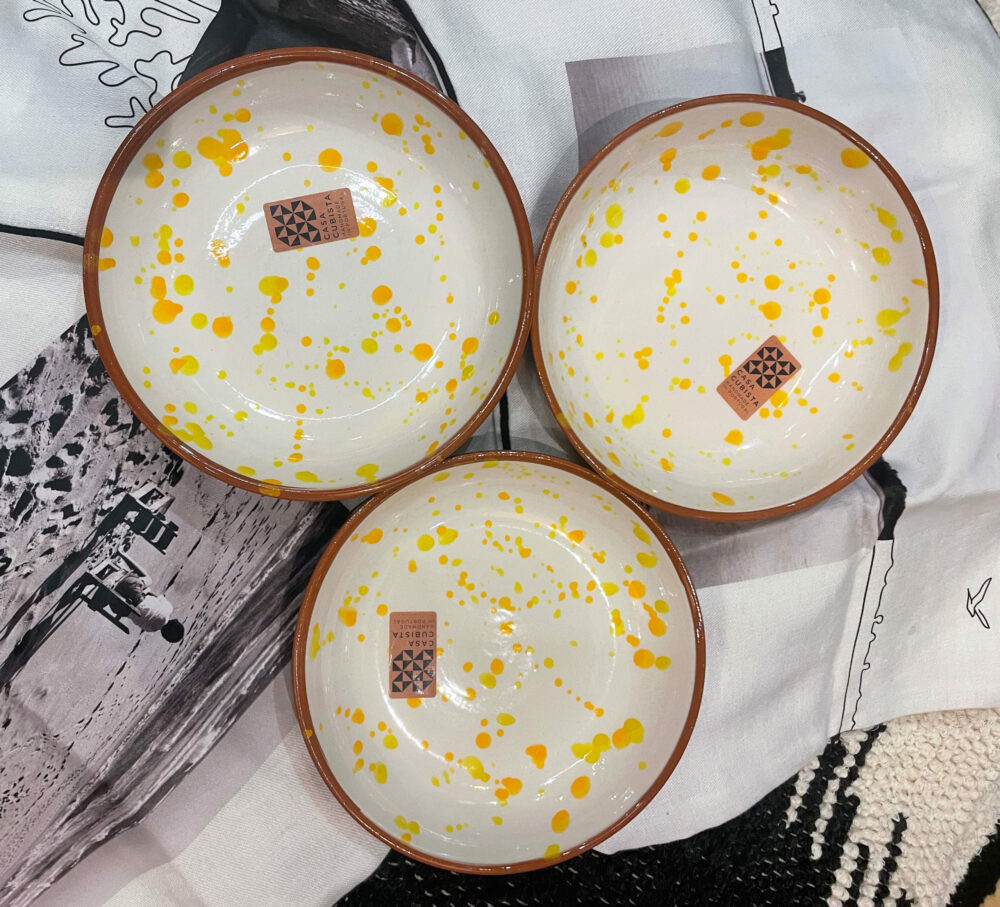 Bol blanc tâches jaunes