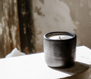 bougie Alegria en argole noire 100% naturelle