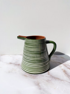 pichet 2 litres ligne vert en céramique casa cubista en vente chez ALMA BORDEAUX