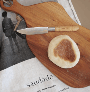 bolo de caco et objets du quotidien made in Portugal photo instagram alma.bordeaux